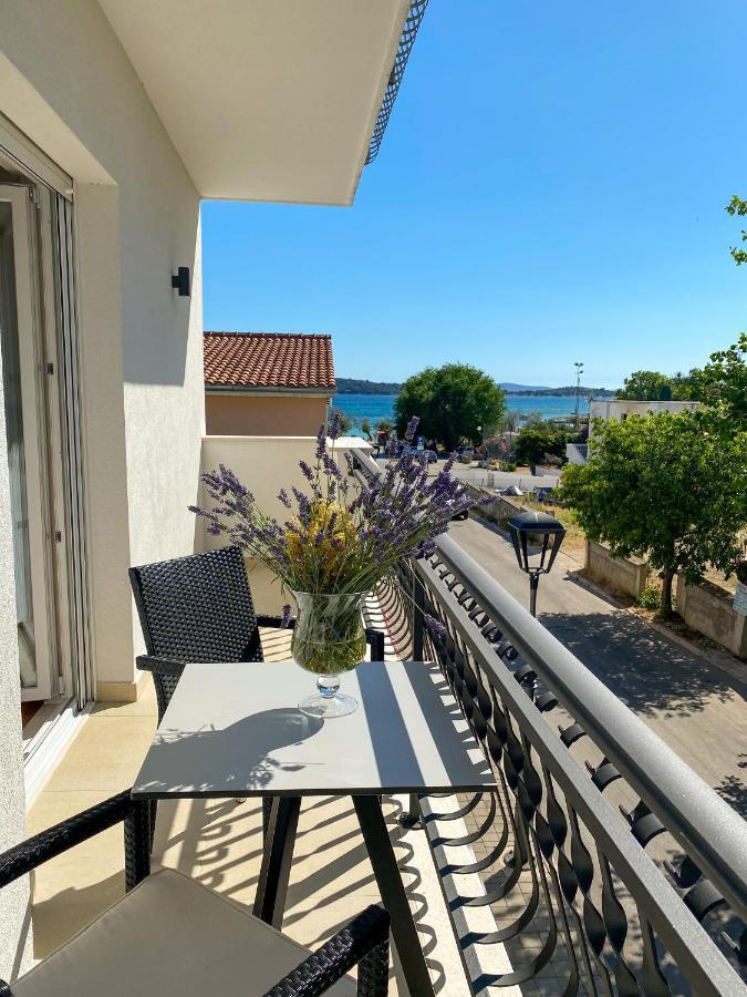 Apartments Dalmatino Vodice Exterior foto