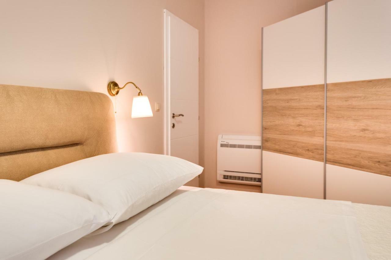 Apartments Dalmatino Vodice Exterior foto